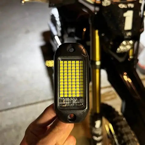 Universal Battery Rock Light